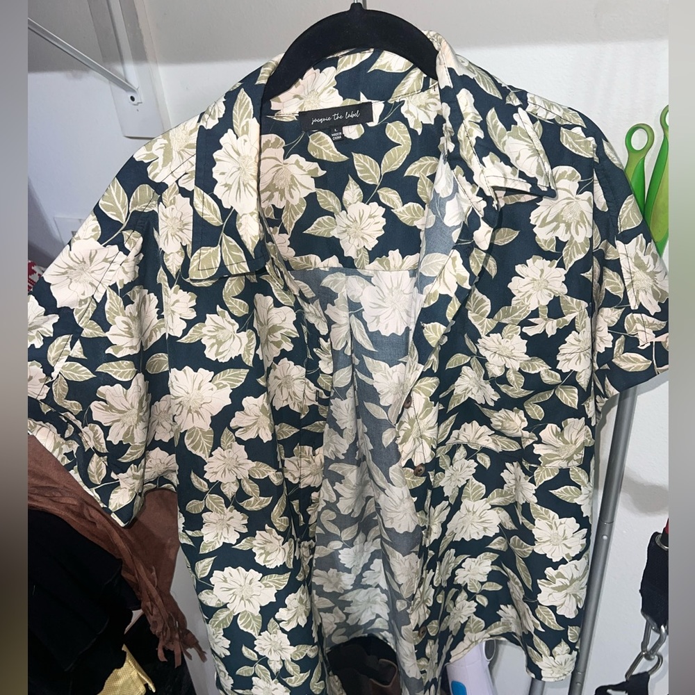 WOMENS BUTTON UP TROPICAL SHIRT SIZE LARGE